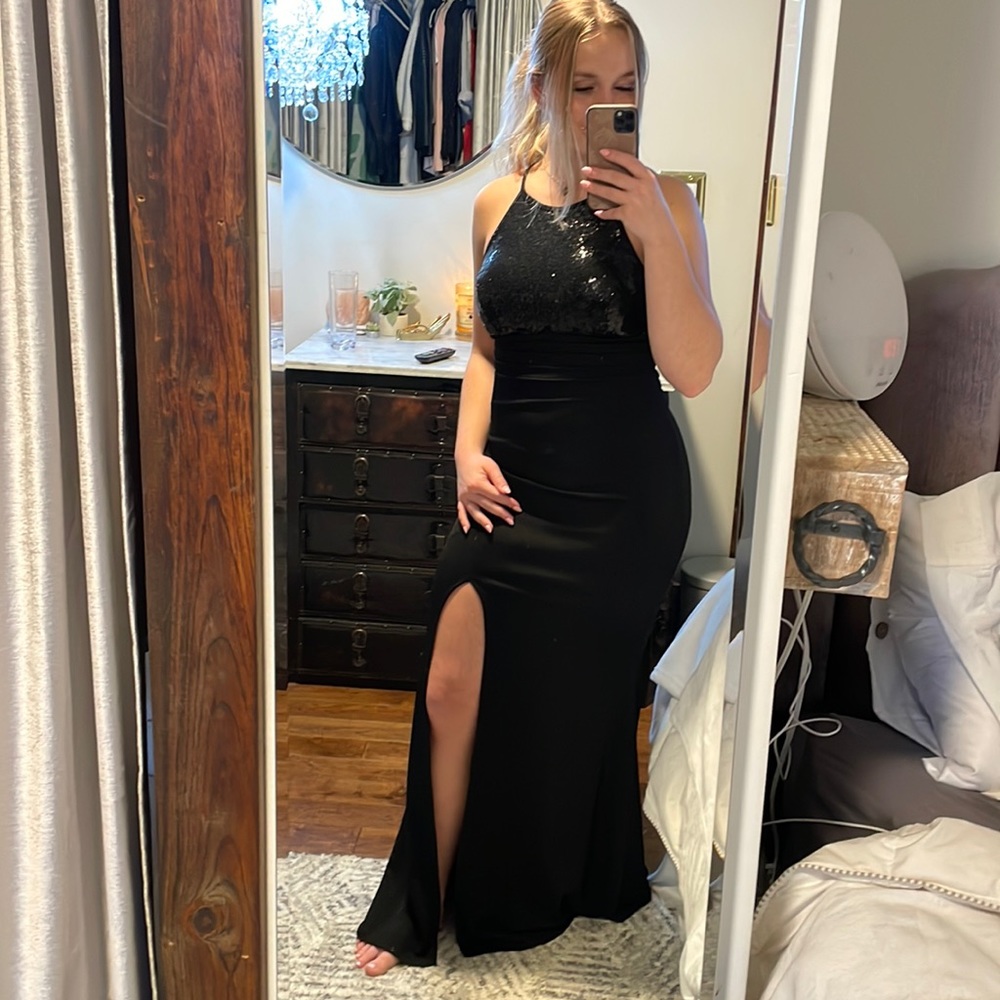 BLACK SEQUIN FORMAL DRESS - SIZE S